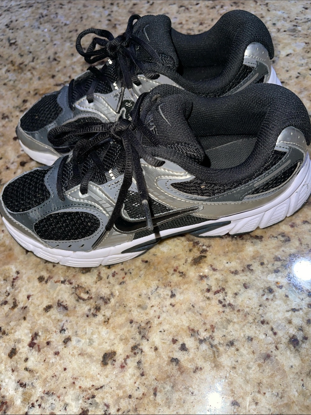 Nike V5 RNR - Picture 3 of 11